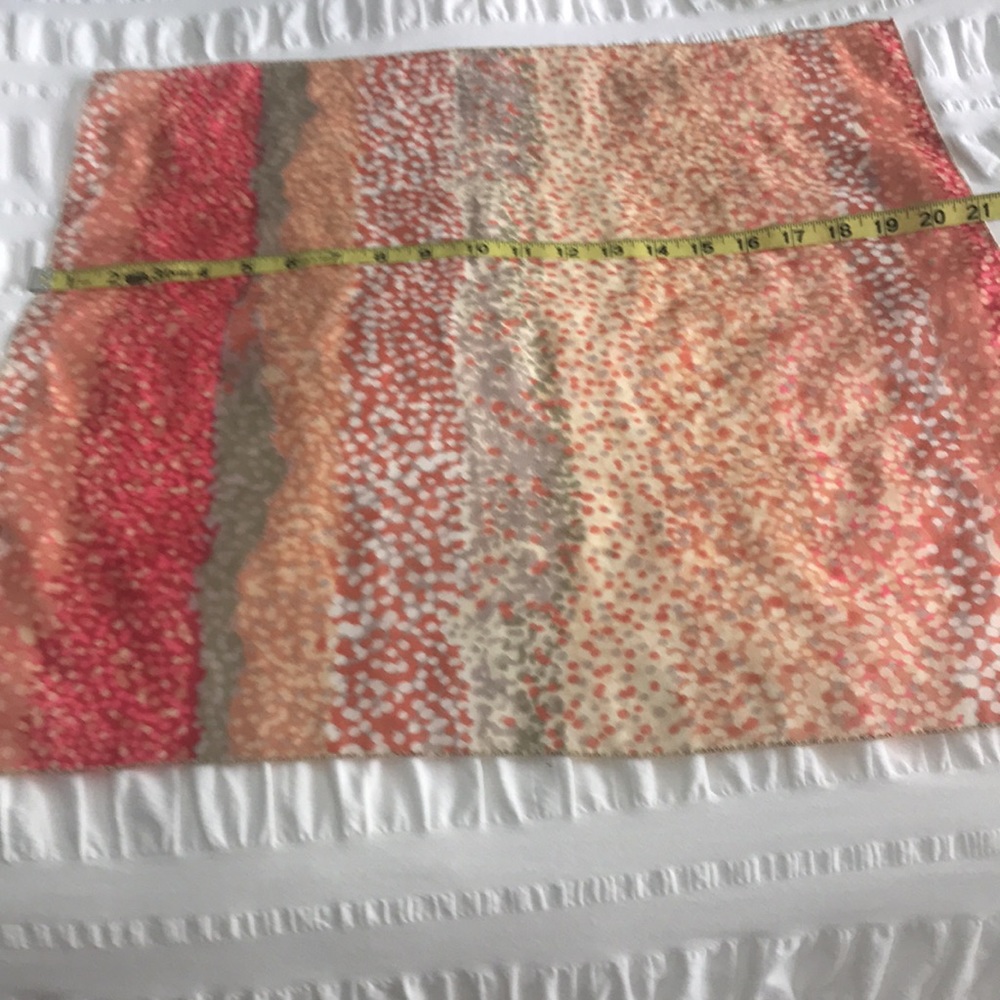 Beautiful spring or autumn color neck scarf. - Picture 2 of 6